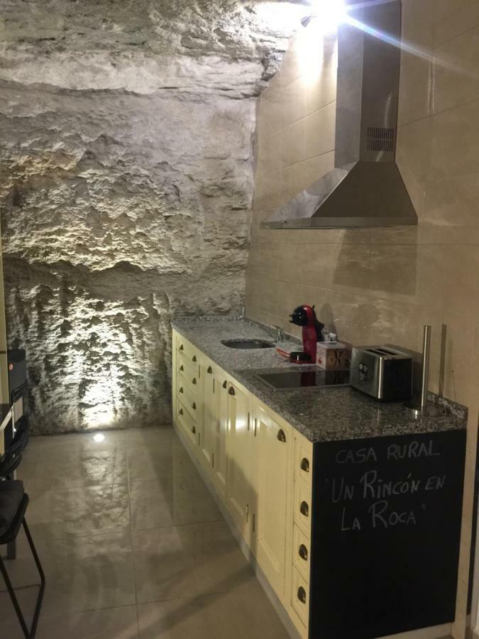 Villa Casa Cueva Un Rincon En La Roca Setenil De Las Bodegas Exterior foto
