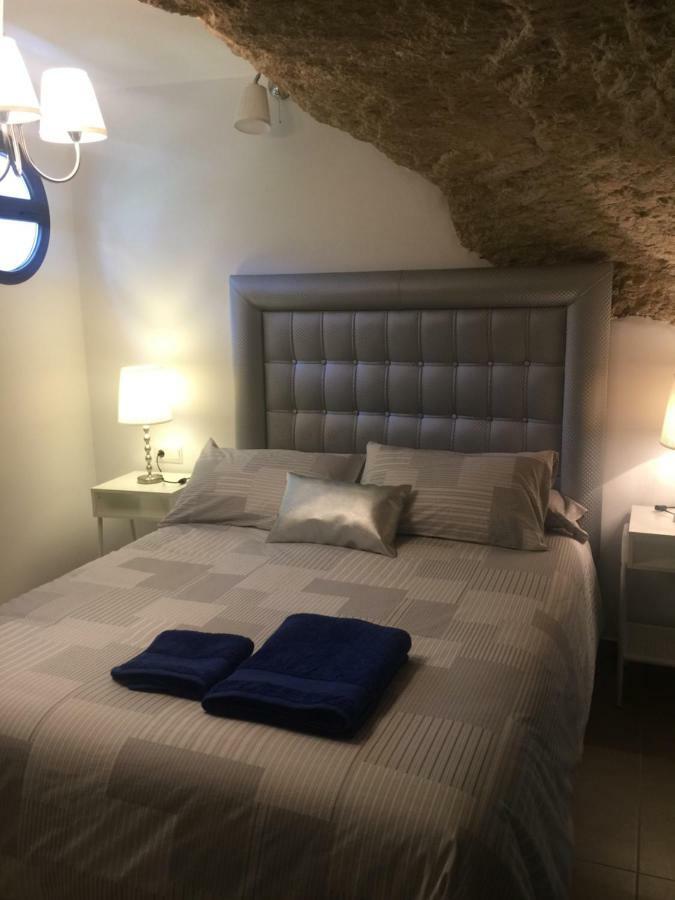 Villa Casa Cueva Un Rincon En La Roca Setenil De Las Bodegas Exterior foto
